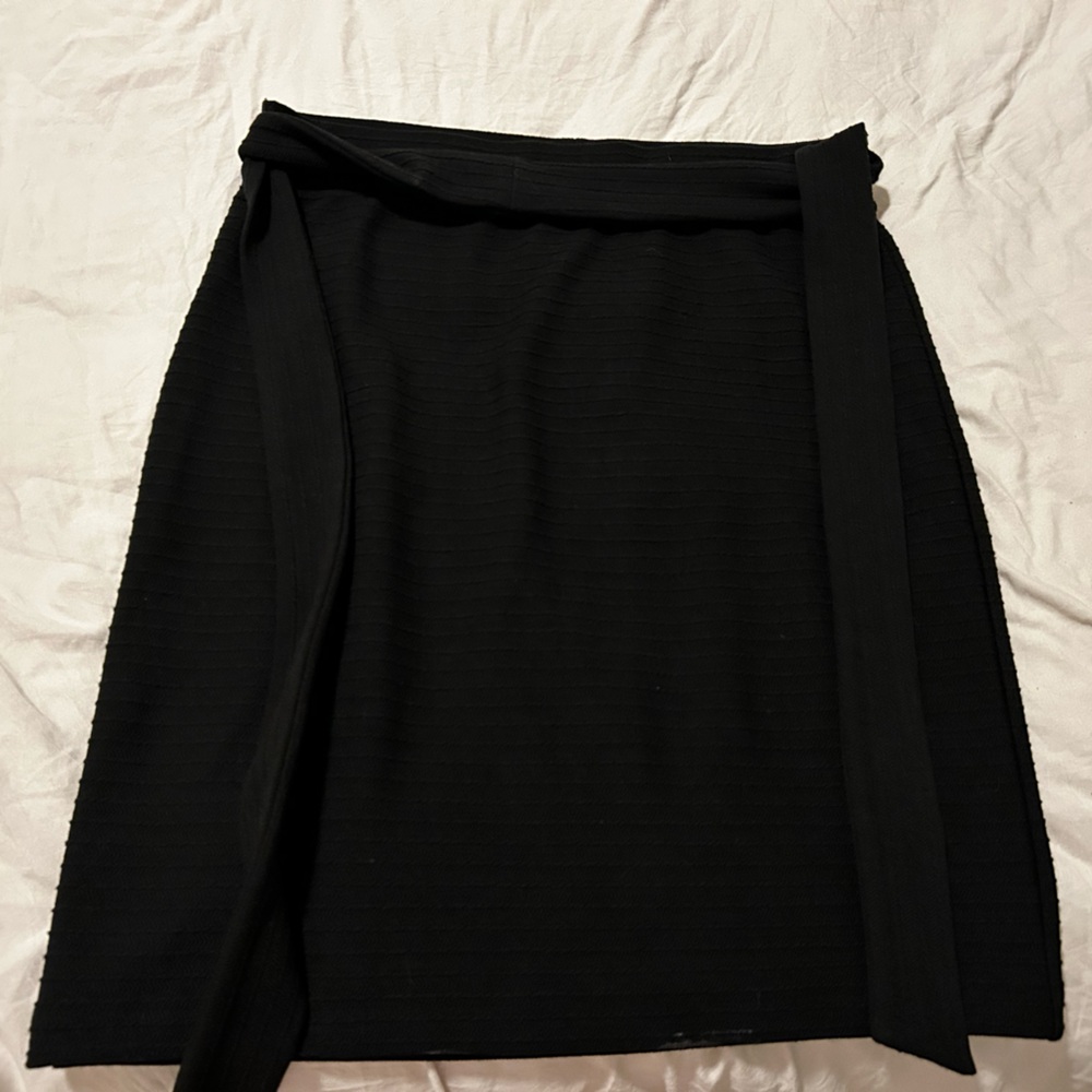 Loft black mini skirt- SP